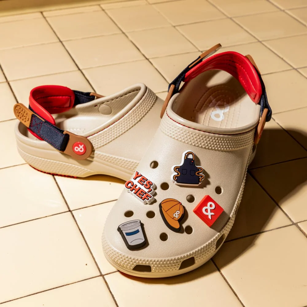 Crocs Bone Clog + Jibbitz - Image 3